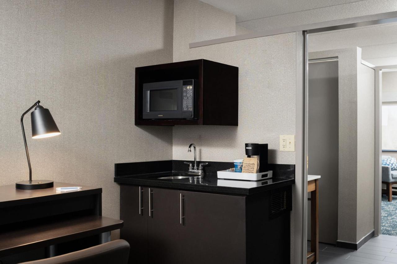 Four Points By Sheraton Milwaukee North Shore Brown Deer Exterior photo